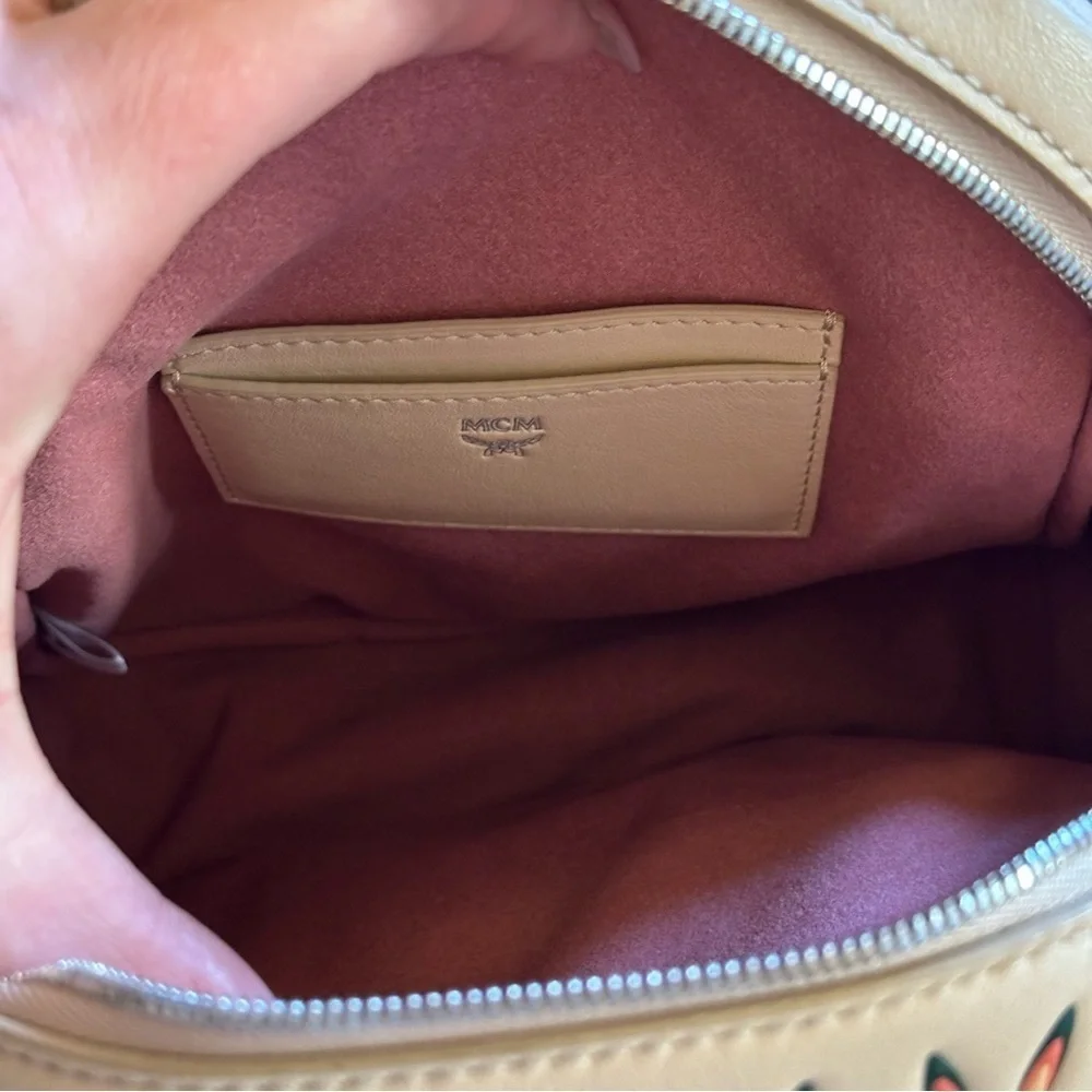 💎MCM RARE LAMBSKIN STAR EYED BUNNY MINI BACKPACK/MINT CONDITION 💎